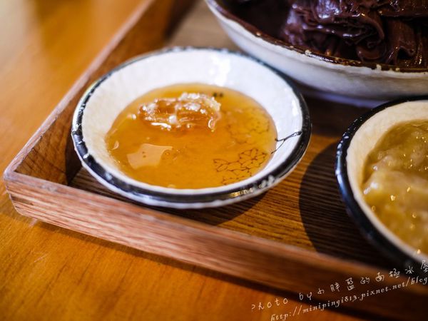 【美食│台中】路地氺の怪物-存中店-終於吃到你了~小黑點兒!!!