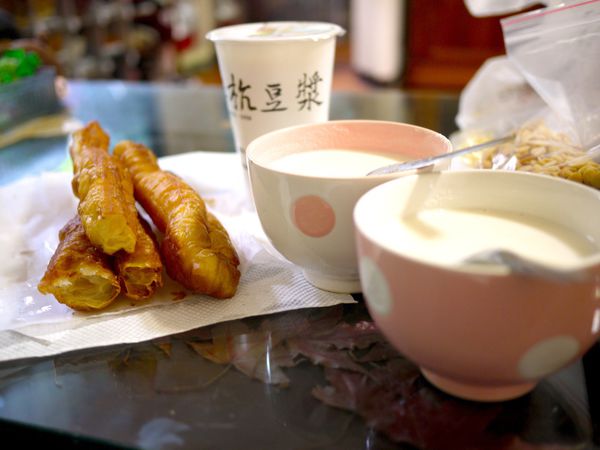 【美食│台中】路地氺の怪物-存中店-終於吃到你了~小黑點兒!!!