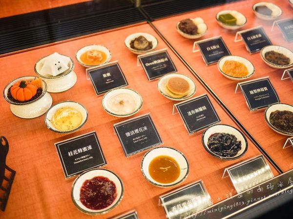 【美食│台中】路地氺の怪物-存中店-終於吃到你了~小黑點兒!!!