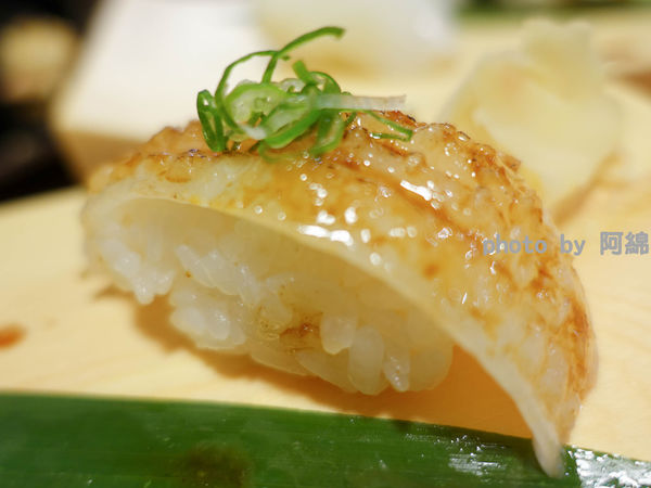 【桃園日式】八條壽司 南平店-不用跑三峽排隊吃壽司，愈夜愈美！桃園藝文特區深夜食堂．cp值高/宵夜/居酒屋/平價日本料理/桃園美食/在地人推薦必吃