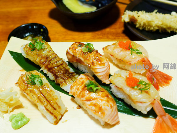 【桃園日式】八條壽司 南平店-不用跑三峽排隊吃壽司，愈夜愈美！桃園藝文特區深夜食堂．cp值高/宵夜/居酒屋/平價日本料理/桃園美食/在地人推薦必吃