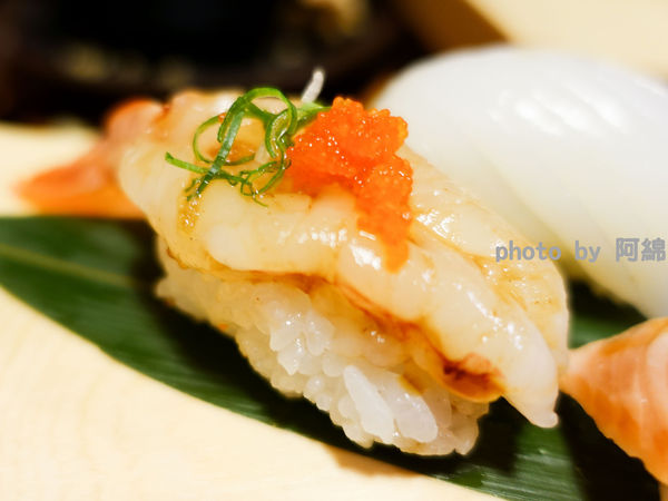 【桃園日式】八條壽司 南平店-不用跑三峽排隊吃壽司，愈夜愈美！桃園藝文特區深夜食堂．cp值高/宵夜/居酒屋/平價日本料理/桃園美食/在地人推薦必吃