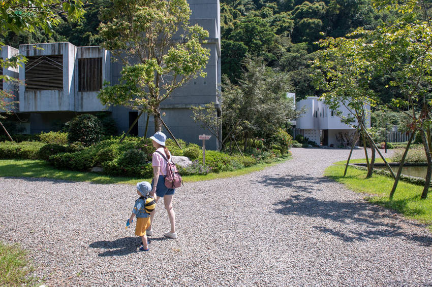 礁溪住宿推薦》宜蘭有朋會館 - 時尚簡約villa民宿 一泊二食的無菜單料理 - 時空幻境 凌雲江海清