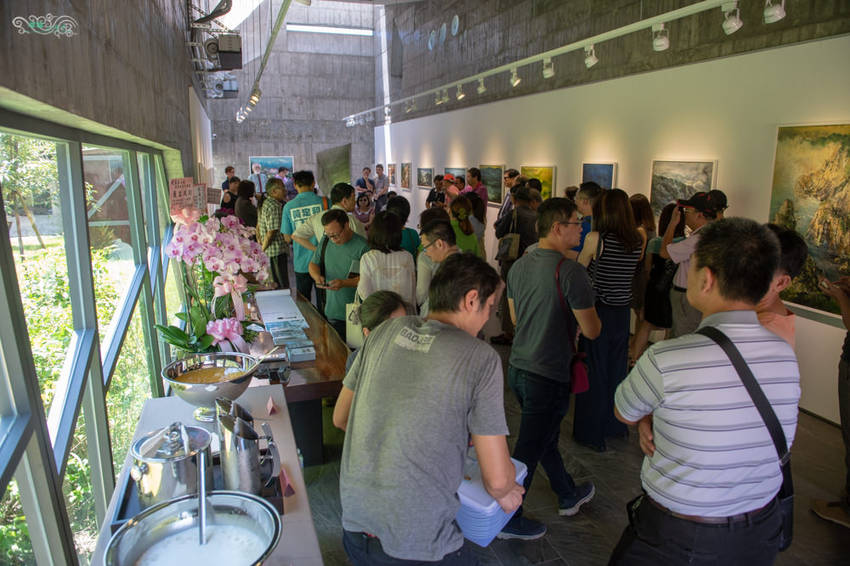 礁溪住宿推薦》宜蘭有朋會館 - 時尚簡約villa民宿 一泊二食的無菜單料理 - 時空幻境 凌雲江海清