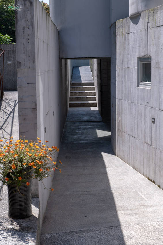 礁溪住宿推薦》宜蘭有朋會館 - 時尚簡約villa民宿 一泊二食的無菜單料理 - 時空幻境 凌雲江海清