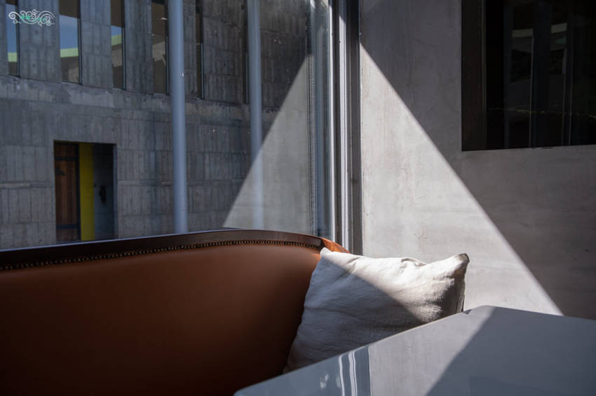 礁溪住宿推薦》宜蘭有朋會館 - 時尚簡約villa民宿 一泊二食的無菜單料理 - 時空幻境 凌雲江海清