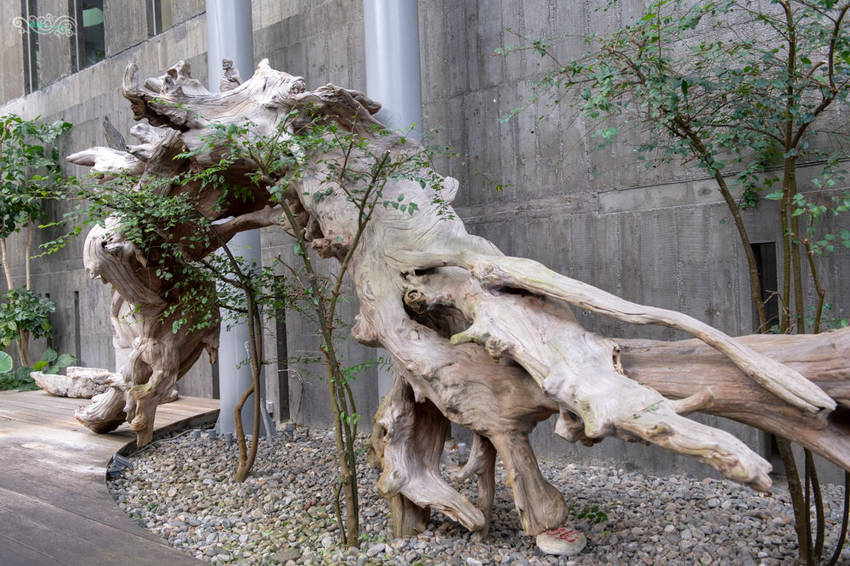 礁溪住宿推薦》宜蘭有朋會館 - 時尚簡約villa民宿 一泊二食的無菜單料理 - 時空幻境 凌雲江海清