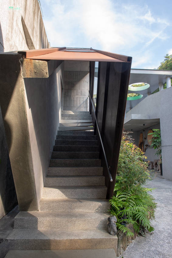 礁溪住宿推薦》宜蘭有朋會館 - 時尚簡約villa民宿 一泊二食的無菜單料理 - 時空幻境 凌雲江海清