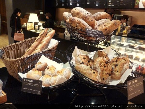 巴黎15-麵包展示.JPG