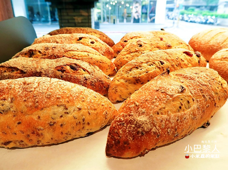 【捷運科技大樓站】小巴黎人麵包製作所(敦南門市)-秋季新餐上市中