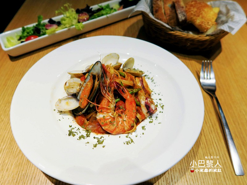 【捷運科技大樓站】小巴黎人麵包製作所(敦南門市)-秋季新餐上市中