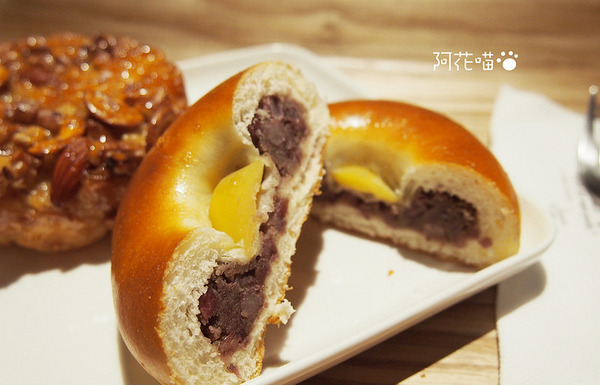 小巴黎人麵包製作所(敦南門市)：【敦化南路│西式料理】給麵包控的超Q彈麵包，搭配豐盛優雅餐點『小巴黎人麵包製作所』