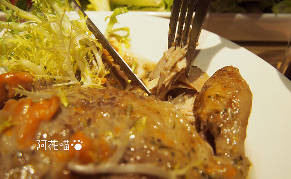 小巴黎人麵包製作所(敦南門市)：【敦化南路│西式料理】給麵包控的超Q彈麵包，搭配豐盛優雅餐點『小巴黎人麵包製作所』