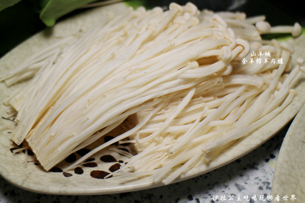 山羊城全羊館羊肉爐(蘆洲三民店)：蘆洲羊肉爐『山羊城全羊館羊肉爐(蘆洲三民店)』紅燒羊/宵夜/捷運蘆洲站