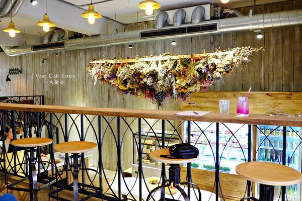 東區美食-V.C.E南加州餐飲生活概念店 東區美食-V.C.E南加州餐飲生活概念店