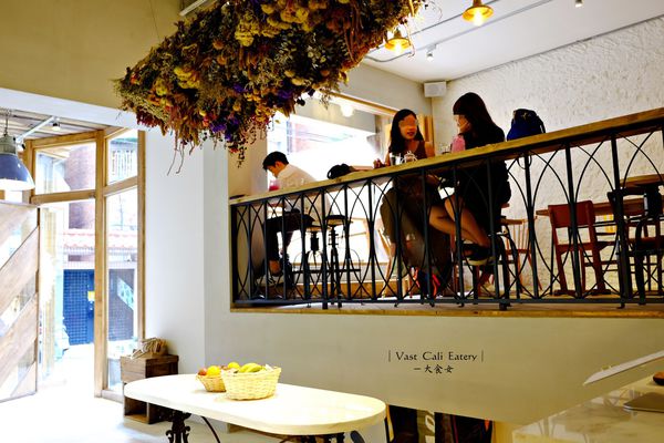 東區美食-V.C.E南加州餐飲生活概念店 東區美食-V.C.E南加州餐飲生活概念店