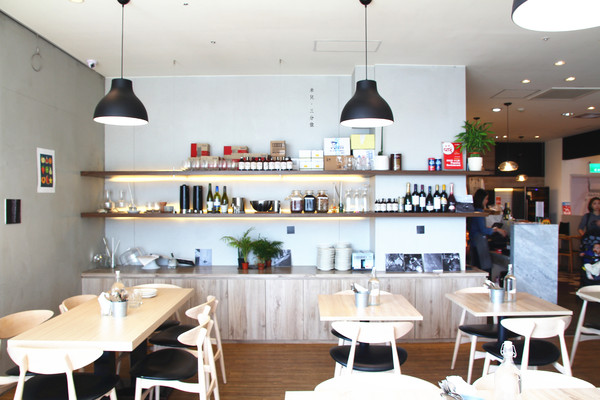 【台北市士林區。下午茶】omocafé 天母SOGO 早午餐下午茶 用餐環境佳 休息一下繼續逛 芝山捷運站