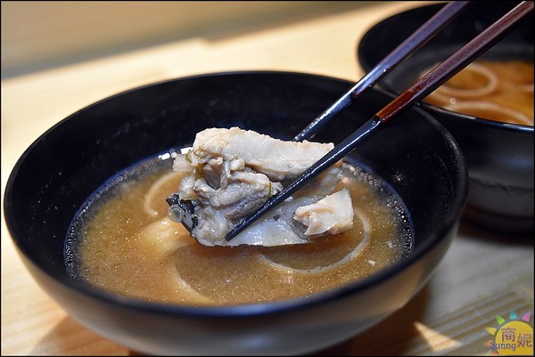 一貫入魂：台中江戶前壽司【Takumi 將酒肴(一貫入魂)】。新鮮人溫壽司一貫吃完再出一貫享受慢食的無菜單料理