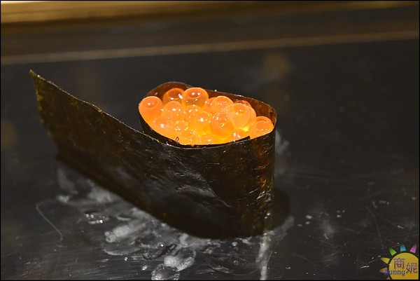 一貫入魂：台中江戶前壽司【Takumi 將酒肴(一貫入魂)】。新鮮人溫壽司一貫吃完再出一貫享受慢食的無菜單料理