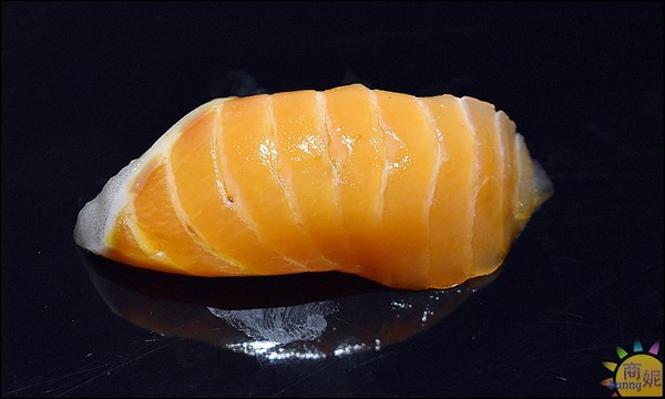 一貫入魂：台中江戶前壽司【Takumi 將酒肴(一貫入魂)】。新鮮人溫壽司一貫吃完再出一貫享受慢食的無菜單料理