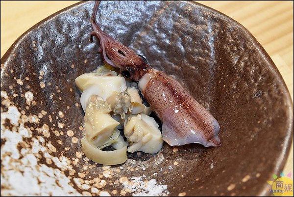 一貫入魂：台中江戶前壽司【Takumi 將酒肴(一貫入魂)】。新鮮人溫壽司一貫吃完再出一貫享受慢食的無菜單料理