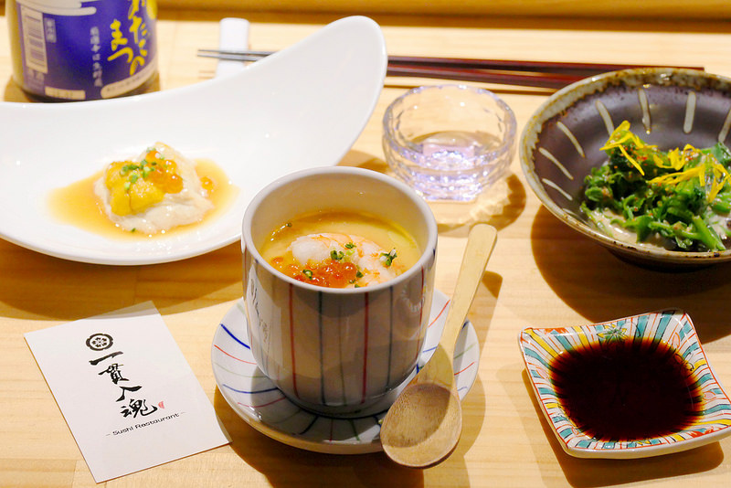 【台中】一貫入魂:隱密江戶前壽司料亭華麗散壽司豐盛上桌 還有無菜單1680壽司套餐飽足又滿足!