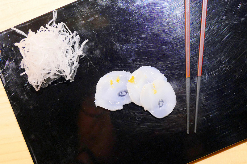 【台中】一貫入魂:隱密江戶前壽司料亭華麗散壽司豐盛上桌 還有無菜單1680壽司套餐飽足又滿足!