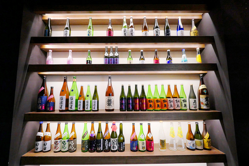 【台中】一貫入魂:隱密江戶前壽司料亭華麗散壽司豐盛上桌 還有無菜單1680壽司套餐飽足又滿足!