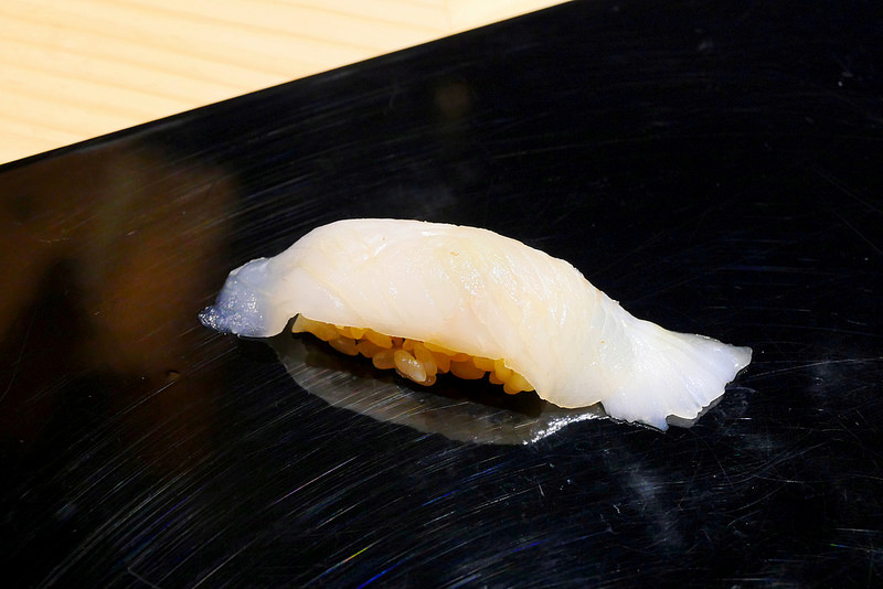 【台中】一貫入魂:隱密江戶前壽司料亭華麗散壽司豐盛上桌 還有無菜單1680壽司套餐飽足又滿足!