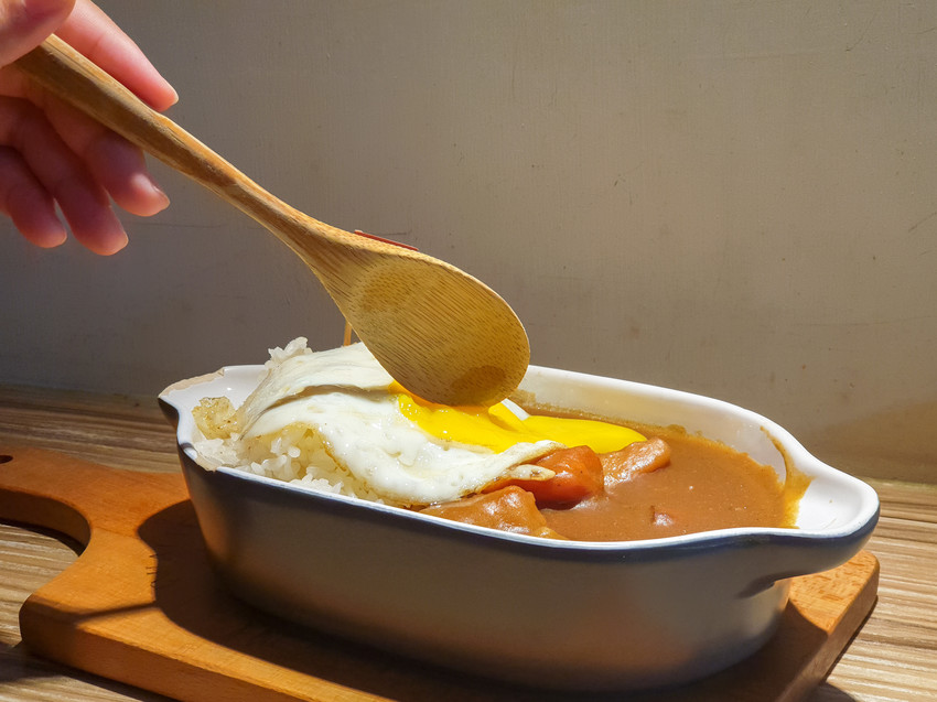 台北美食||Home Curry﻿-藏在萬年大樓裡的日式咖哩，平價又可愛||萬華區、台北咖哩飯