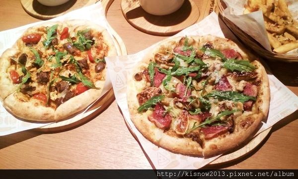 堤諾35-兩種披薩.jpg