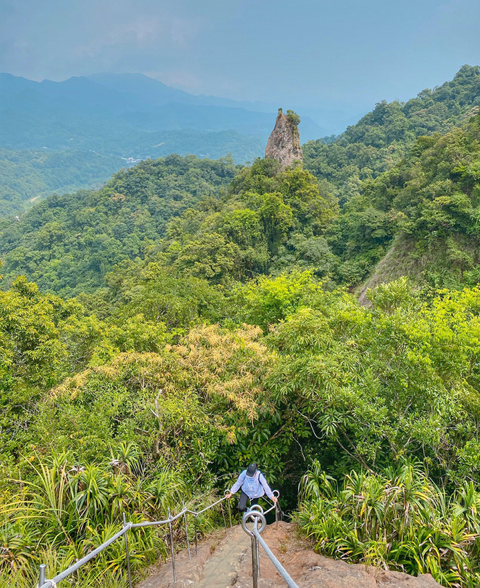 搭火車遊孝子山一次攻頂挑戰刺激三顆山~走捷徑效率攻頂普陀山!