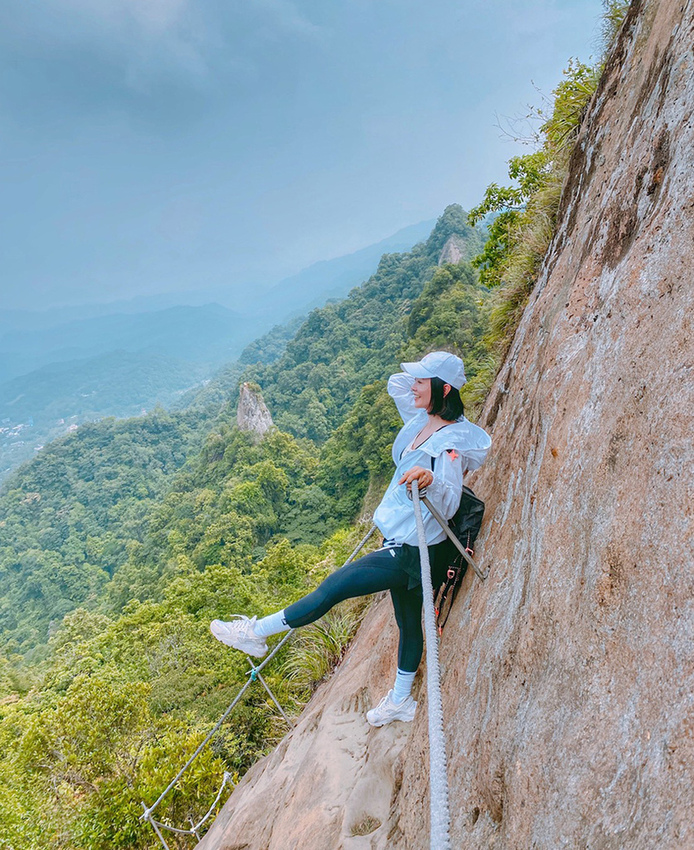 搭火車遊孝子山一次攻頂挑戰刺激三顆山~走捷徑效率攻頂普陀山!