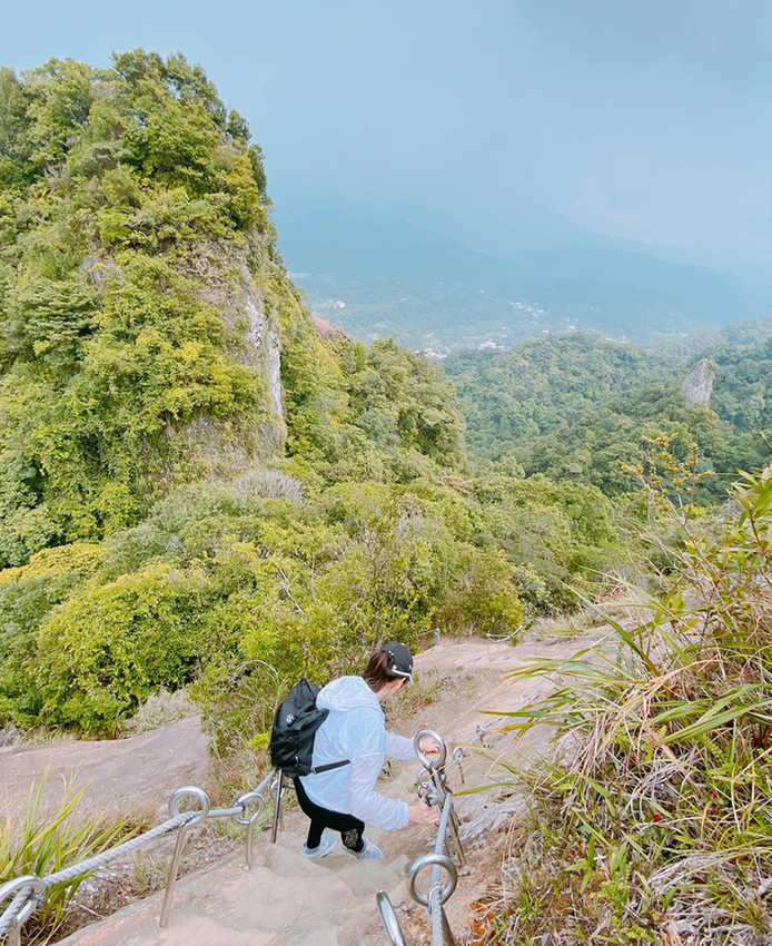 搭火車遊孝子山一次攻頂挑戰刺激三顆山~走捷徑效率攻頂普陀山!