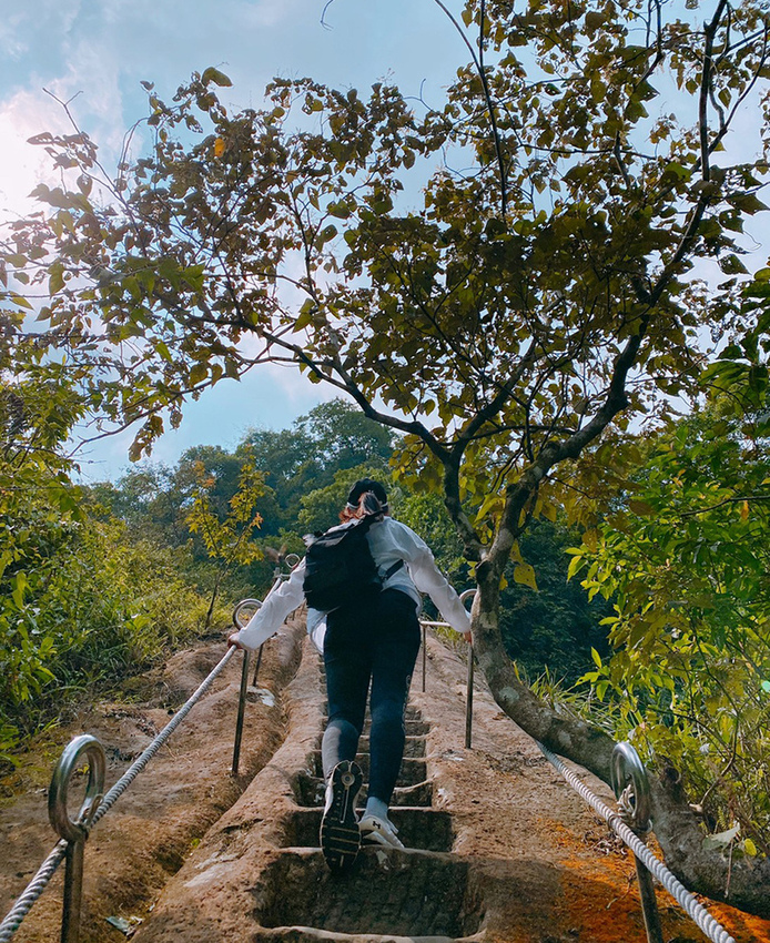 搭火車遊孝子山一次攻頂挑戰刺激三顆山~走捷徑效率攻頂普陀山!