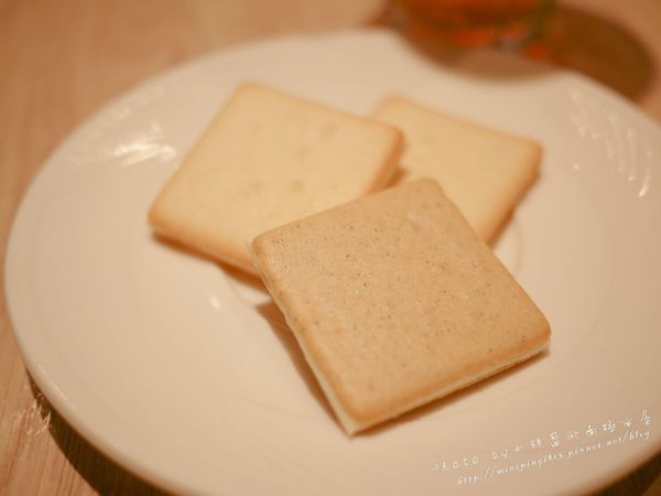 【情報】東京牛奶起司工房將於2016年12月正式進軍台灣! 香濃起司餅乾~可宅配的伴手禮!