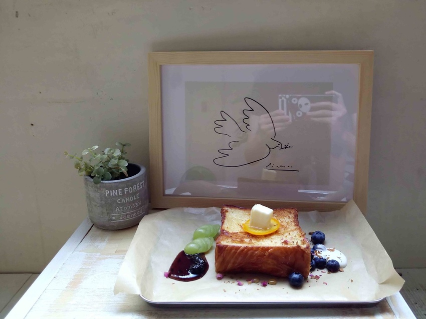 【新竹東區】Simple 簡單吃☞藏身於小巷中的迷人甜點店，從裝潢到餐點，每一處都充滿驚喜!