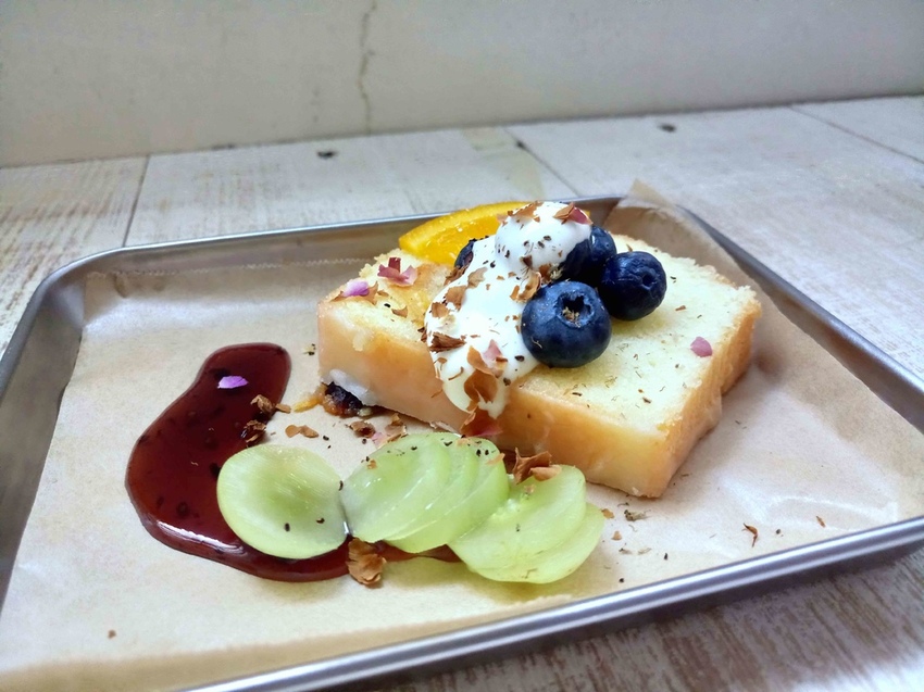 【新竹東區】Simple 簡單吃☞藏身於小巷中的迷人甜點店，從裝潢到餐點，每一處都充滿驚喜!