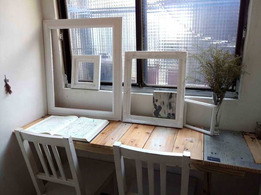 【新竹東區】Simple 簡單吃☞藏身於小巷中的迷人甜點店，從裝潢到餐點，每一處都充滿驚喜!