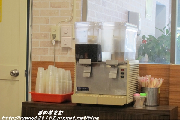 鉄木真生炒羊肉羹：【新北三重區】捷運菜寮美食『鉄木真生炒羊肉羹』必點炒羊肉,便宜又大碗~