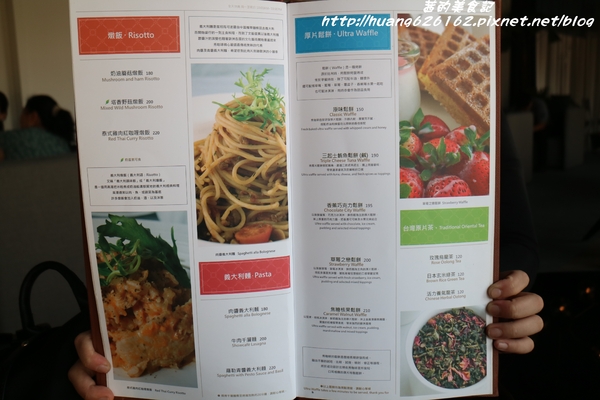 秀咖啡 SHOWCAFE：【台北中山區】捷運中山站『秀咖啡 SHOWCAFE』欣欣百貨/欣欣秀泰/愛評體驗團