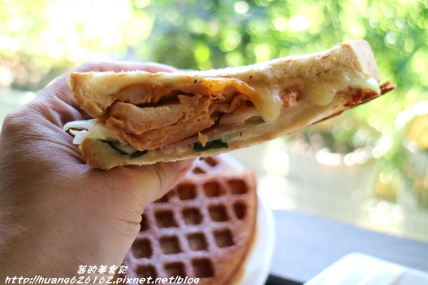 秀咖啡 SHOWCAFE：【台北中山區】捷運中山站『秀咖啡 SHOWCAFE』欣欣百貨/欣欣秀泰/愛評體驗團