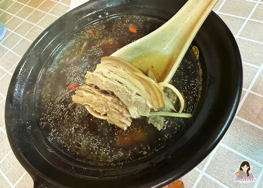 【宜蘭礁溪美食】礁溪一碗小羊肉附菜單,一小鍋羊肉湯暖心又暖胃