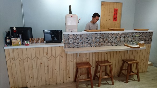 一隅冰屋：高雄~一隅冰屋~超可愛藍色妖怪現身~大家一起收服萌萌妖吧~