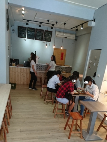 一隅冰屋：高雄~一隅冰屋~超可愛藍色妖怪現身~大家一起收服萌萌妖吧~