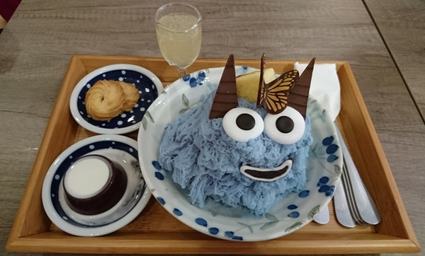 一隅冰屋：高雄~一隅冰屋~超可愛藍色妖怪現身~大家一起收服萌萌妖吧~