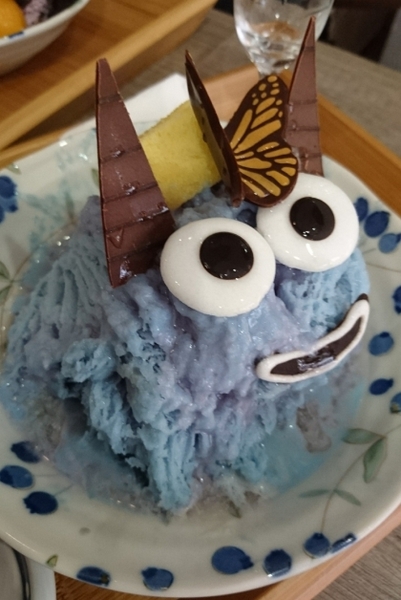 一隅冰屋：高雄~一隅冰屋~超可愛藍色妖怪現身~大家一起收服萌萌妖吧~