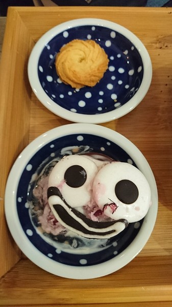 一隅冰屋：高雄~一隅冰屋~超可愛藍色妖怪現身~大家一起收服萌萌妖吧~