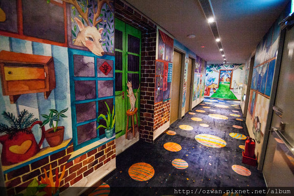 [住宿]住進童話世界裡的幻彩花園～高雄秝芯旅店（駁二愛河館）。