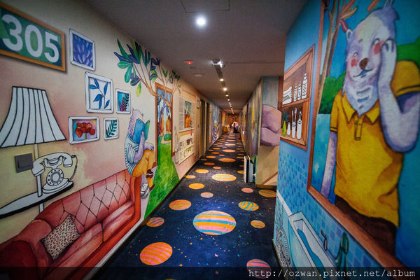 [住宿]住進童話世界裡的幻彩花園～高雄秝芯旅店（駁二愛河館）。